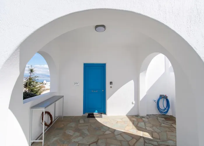 Splash With Amazing Sea Views In Casa vacanze Piso Livadi