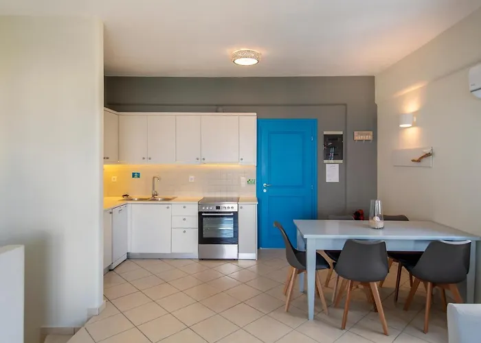 Splash With Amazing Sea Views In Casa vacanze Piso Livadi