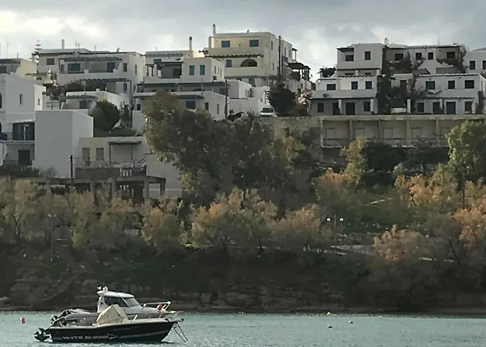 Splash With Amazing Sea Views In בית נופש *