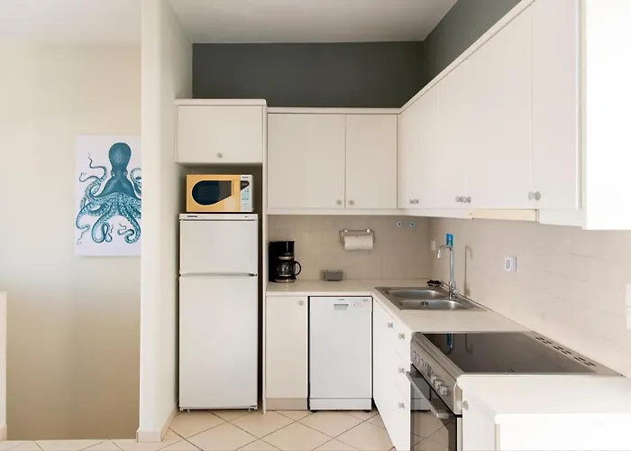 Splash With Amazing Sea Views In בית נופש פיסו ליבאדי