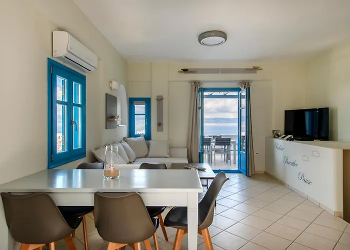 Splash With Amazing Sea Views In * פיסו ליבאדי