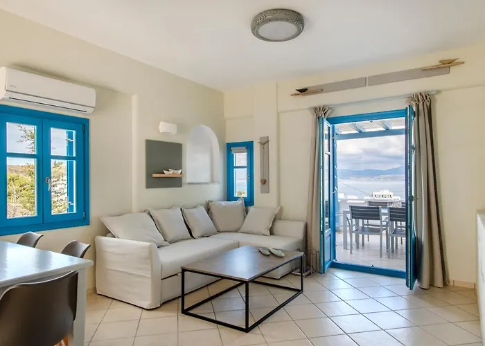 Splash With Amazing Sea Views In